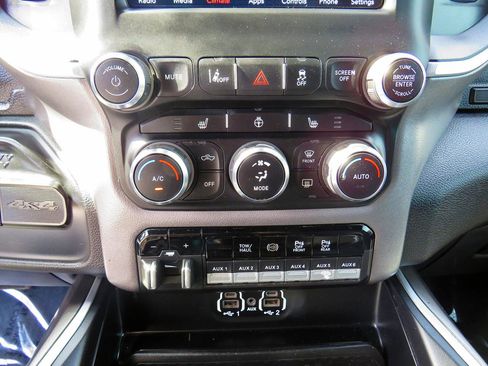 Used 2021 RAM 2500 Big Horn w/ Level 2 Equipment Group image 30