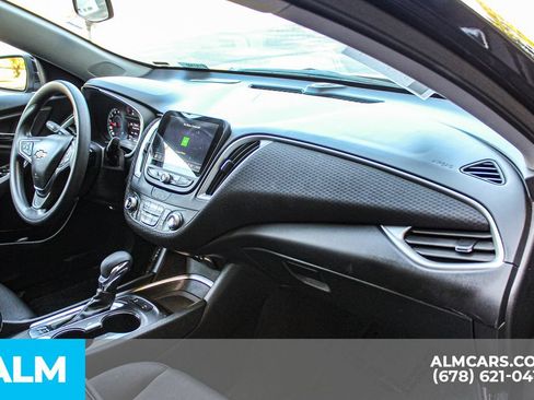 Used 2025 Chevrolet Malibu LT FWD image 21