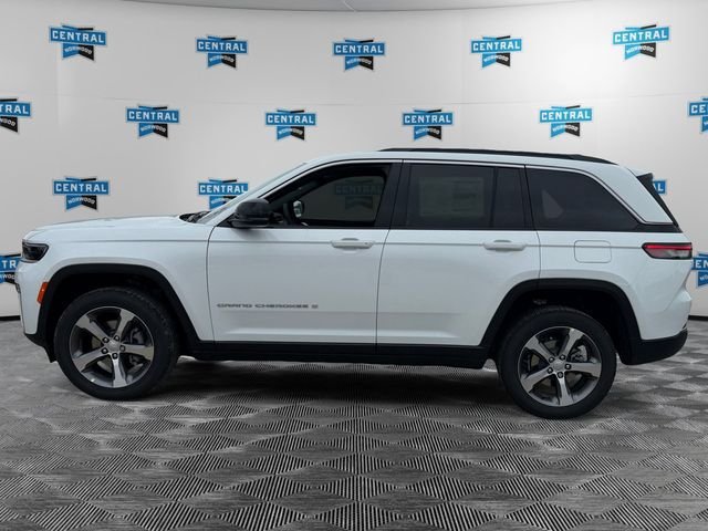 New 2026 Jeep Grand Cherokee Limited AWD/4WD image 2