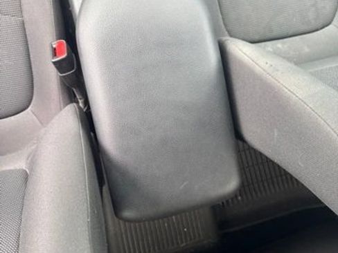 Used 2020 Toyota RAV4 LE w/ All Weather Liner Package AWD/4WD image 11