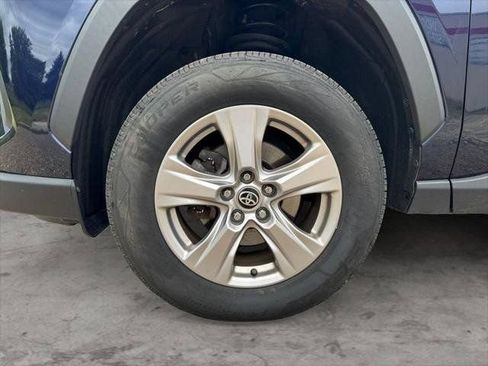 Certified 2022 Toyota RAV4 XLE AWD/4WD image 39