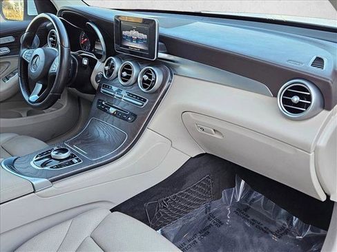 Used 2018 Mercedes-Benz GLC 300 4MATIC Coupe image 22