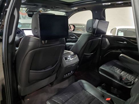 Used 2023 Cadillac Escalade Sport Platinum image 30