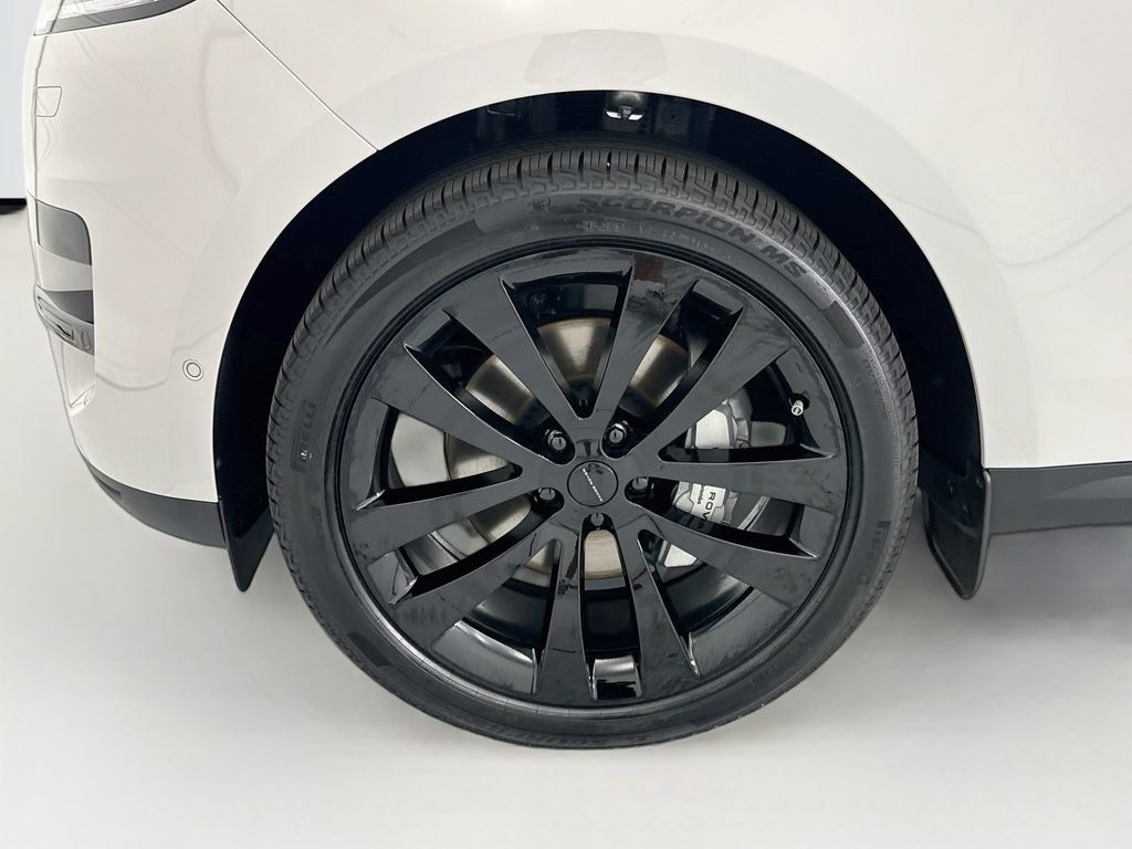 New 2026 Land Rover Range Rover Sport SE AWD/4WD image 29