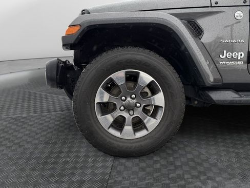 Used 2020 Jeep Wrangler Unlimited Sahara w/ Uconnect 4C Nav & Sound Group image 14