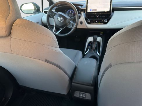 Used 2025 Toyota Corolla FX w/ Convenience Package FWD image 18