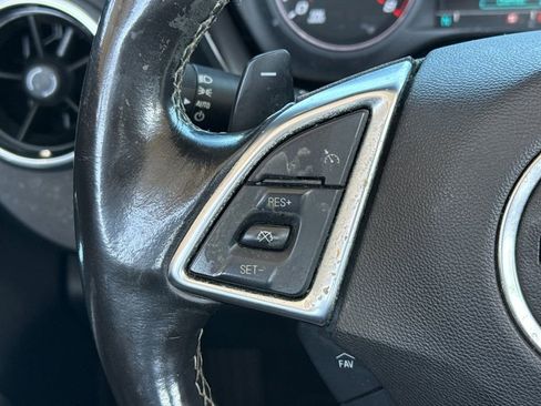 Used 2017 Chevrolet Camaro LT RWD image 29