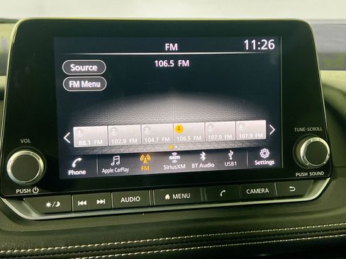Used 2024 Nissan Rogue SV FWD image 28