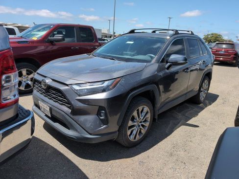 Used 2022 Toyota RAV4 XLE Premium FWD image 1