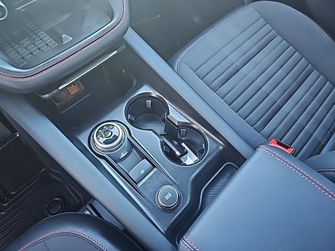 Used 2025 Ford Explorer ST-Line w/ Premium Package image 21