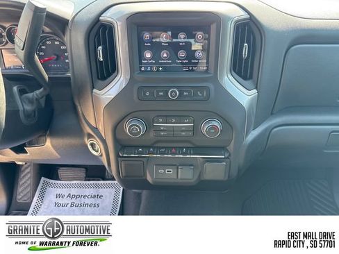Used 2023 Chevrolet Silverado 1500 Custom AWD/4WD image 17