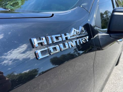 Used 2020 Chevrolet Silverado 1500 High Country w/ Safety Package II RWD image 32