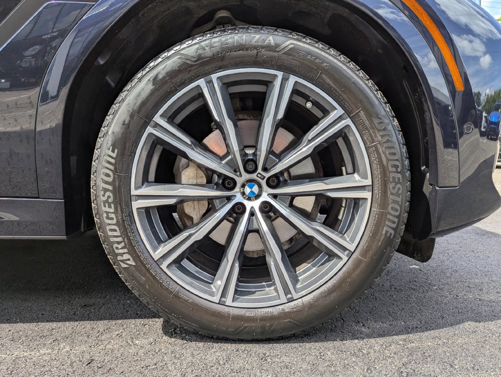 Used 2023 BMW X6 xDrive40i w/ M Sport Package AWD/4WD image 51