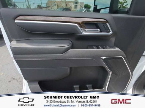Used 2025 GMC Sierra 2500 SLE w/ SLE Value Package; AWD/4WD image 11