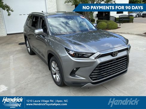 Used 2026 Toyota Grand Highlander AWD image 1