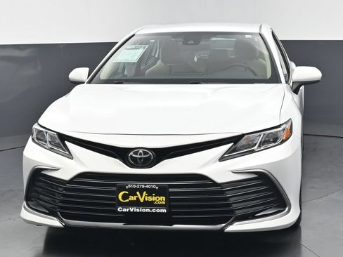 Used 2023 Toyota Camry LE FWD image 7