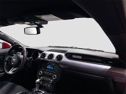 Used 2017 Ford Mustang GT image 28