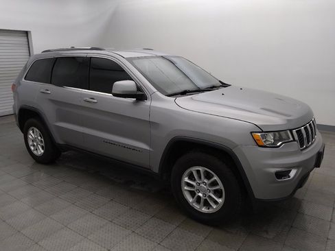 Used 2018 Jeep Grand Cherokee Laredo AWD/4WD image 11