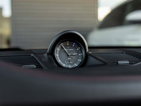 Used 2025 Porsche 911 Turbo S image 31