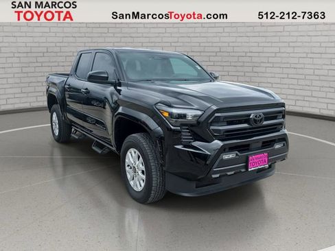Used 2025 Toyota Tacoma SR5 AWD/4WD image 3