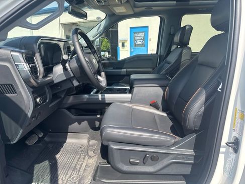 Certified 2025 Ford F350 Lariat w/ Lariat Ultimate Package AWD/4WD image 16