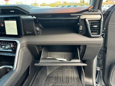 Used 2024 GMC Sierra 3500 Denali w/ Technology Package image 14