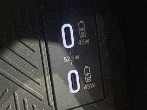 Used 2025 Toyota Tacoma SR image 8