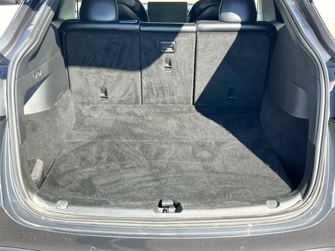 Used 2020 Tesla Model Y Long Range image 32