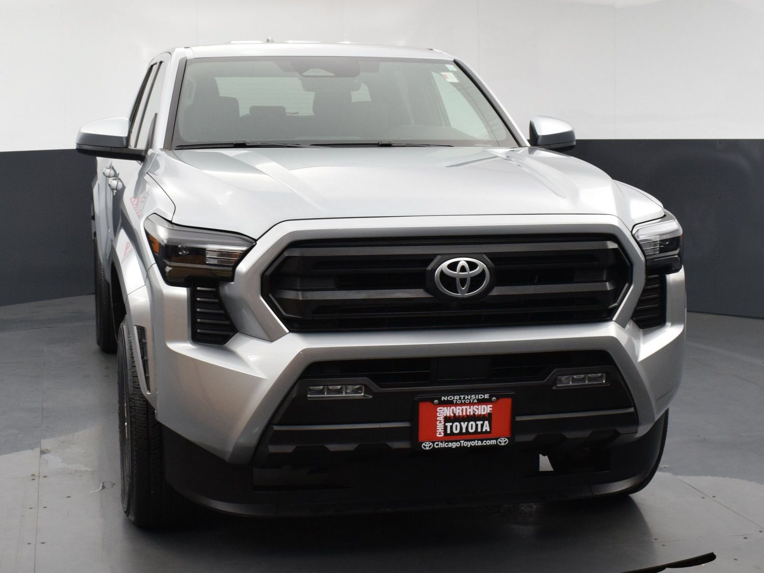 Used 2025 Toyota Tacoma SR5 AWD/4WD image 7