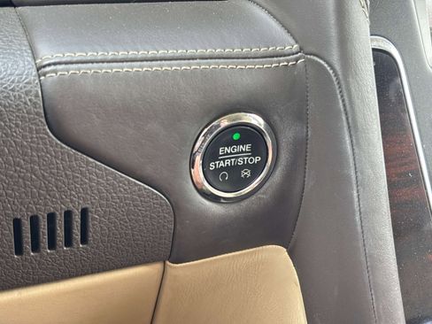 Used 2017 Lincoln Navigator Reserve AWD/4WD image 29