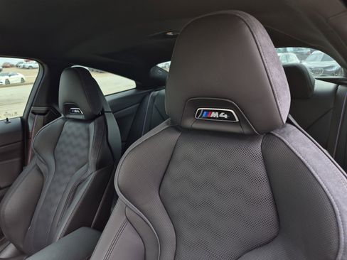 Certified 2025 BMW M4 xDrive Competition w/ M Driver's Package image 31