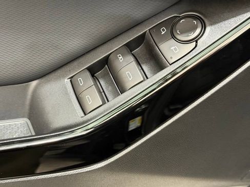 New 2026 Chevrolet Equinox LT image 26