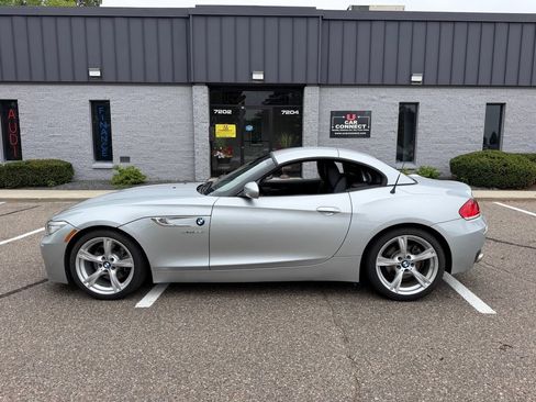 Used 2014 BMW Z4 sDrive35i RWD image 51