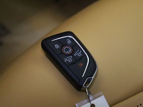 Used 2020 Chevrolet Corvette Stingray Premium Cpe w/ 3LT Preferred Equipment Group RWD image 29