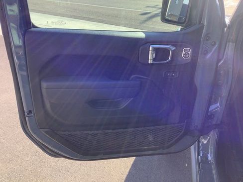 New 2026 Jeep Gladiator Mojave w/ Steel Bumper Group image 9