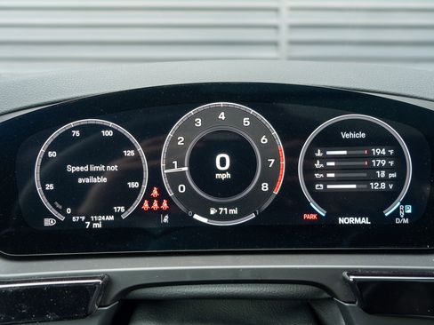 New 2026 Porsche Cayenne image 26