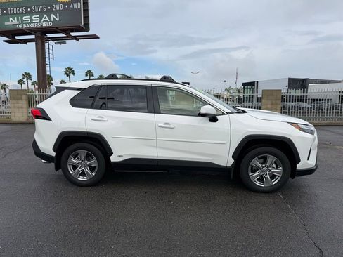 Used 2025 Toyota RAV4 LE image 7
