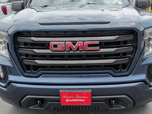Used 2019 GMC Sierra 1500 Elevation w/ Elevation Value Package AWD/4WD image 9