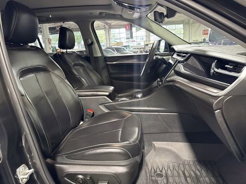 Certified 2024 Jeep Grand Cherokee Limited w/ Luxury Tech Group II image 46