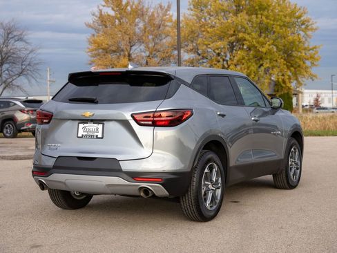 Used 2025 Chevrolet Blazer LT image 7