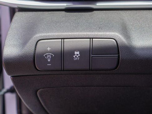 New 2026 Hyundai Elantra Limited FWD image 18
