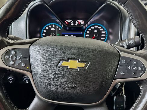 Used 2022 Chevrolet Colorado Z71 image 10