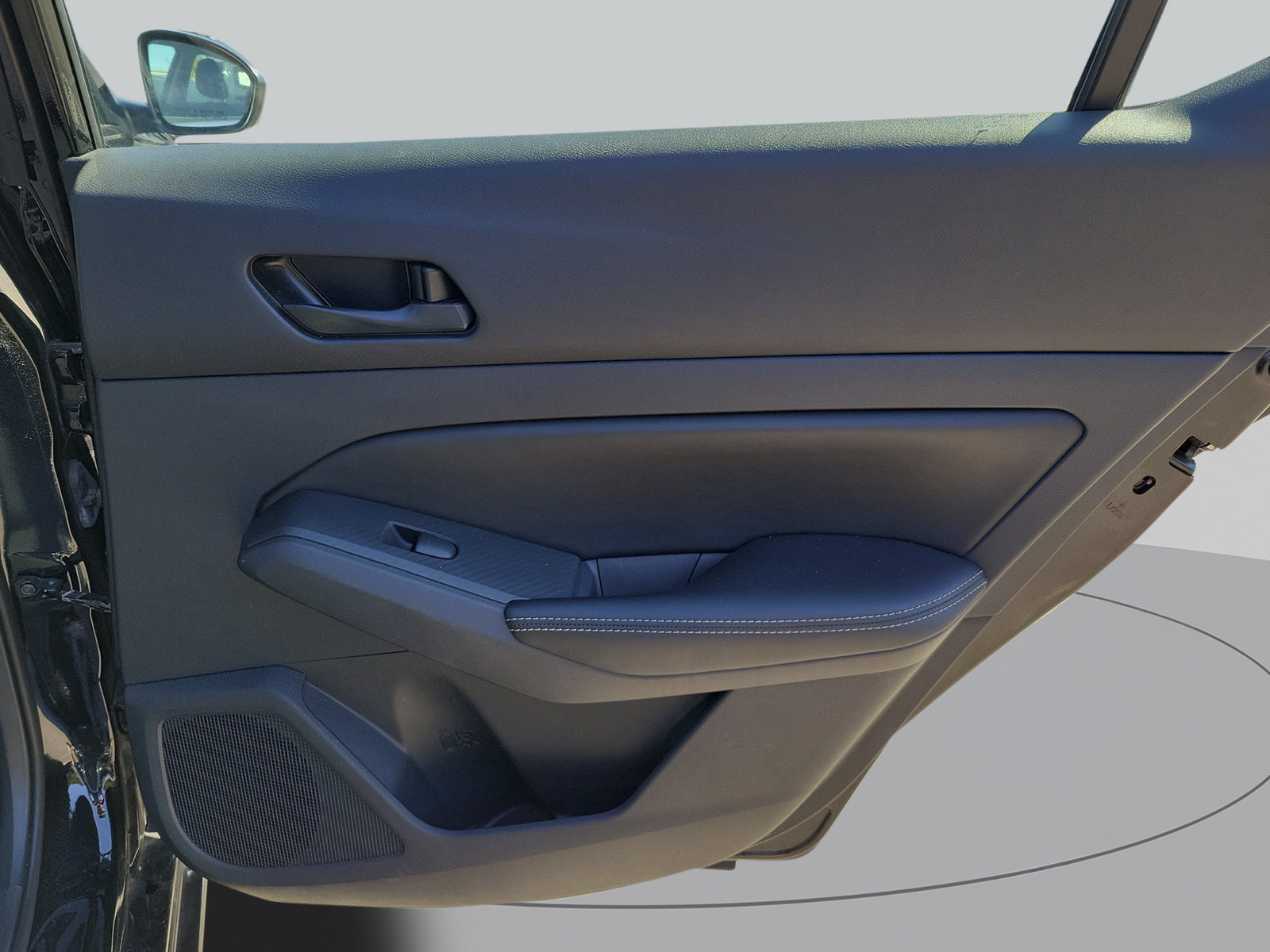 Used 2025 Nissan Altima 2.5 SV FWD image 35