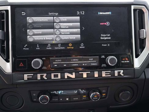 Used 2025 Nissan Frontier SV w/ SV Convenience Package image 49