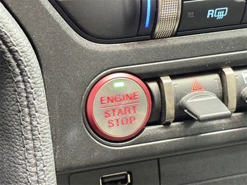 Used 2020 Ford Mustang Shelby GT500 w/ Technology Package image 14