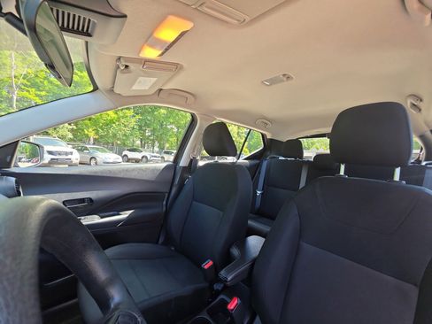 Used 2025 Nissan Kicks Play S FWD image 19