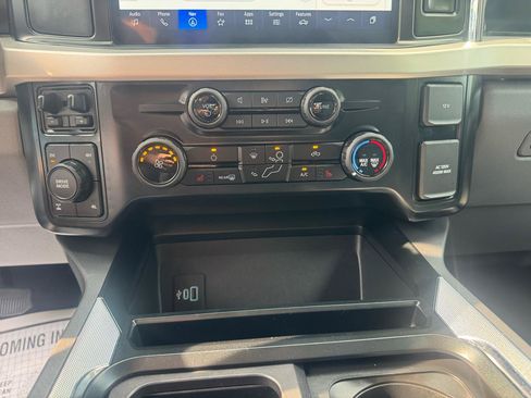 Used 2023 Ford F250 XLT w/ XLT Premium Package AWD/4WD image 18