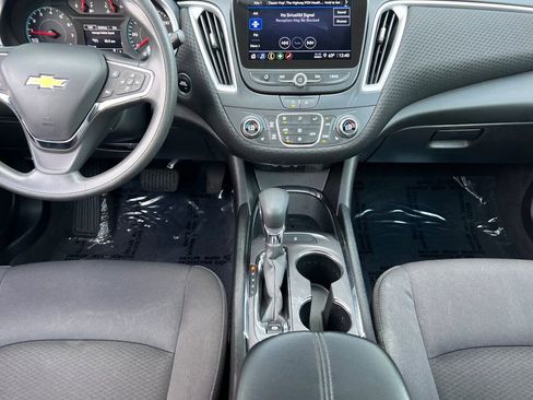 Used 2023 Chevrolet Malibu LT image 10
