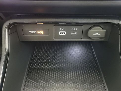 Certified 2024 Honda CR-V EX image 31