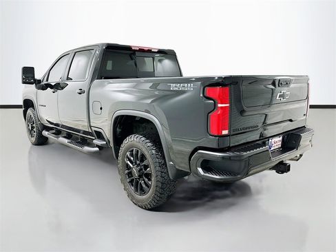 Used 2025 Chevrolet Silverado 2500 LT w/ Trail Boss Package image 5